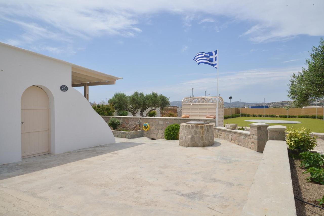 Traditional Villa Relax Zefiria Exterior photo