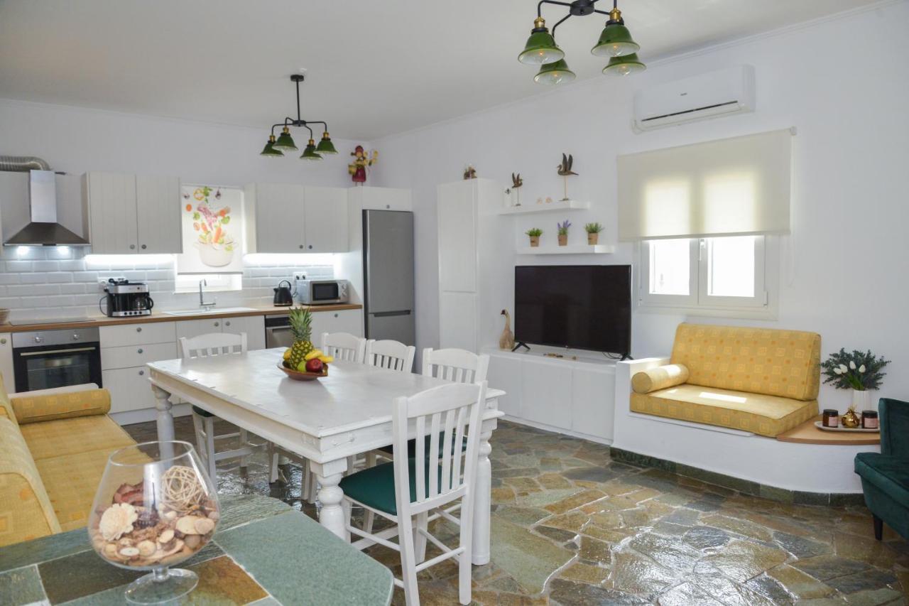 Traditional Villa Relax Zefiria Exterior photo