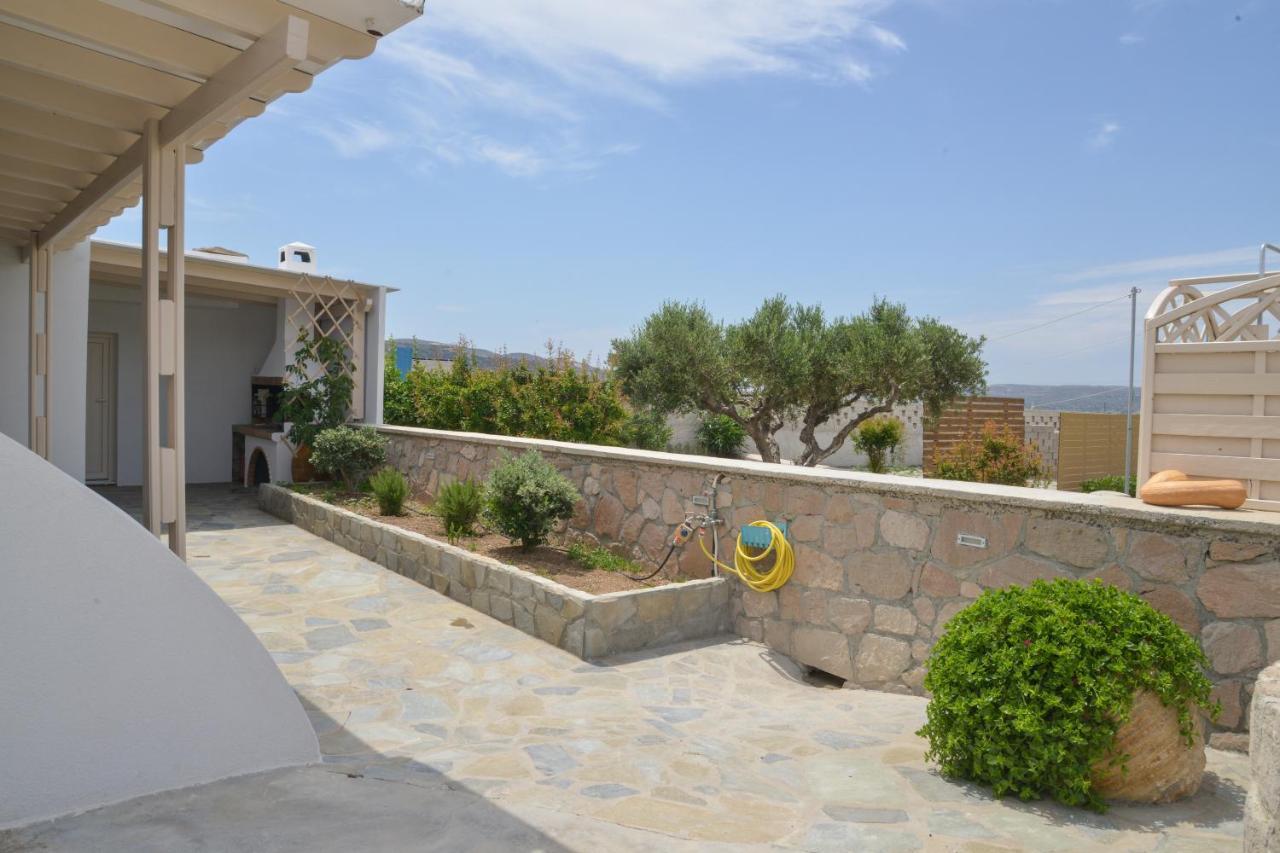 Traditional Villa Relax Zefiria Exterior photo